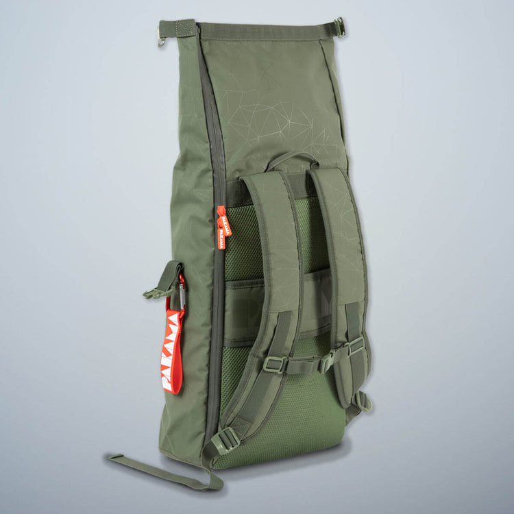 PAKAMA-fitness-backpack-green-back-roll-top-open