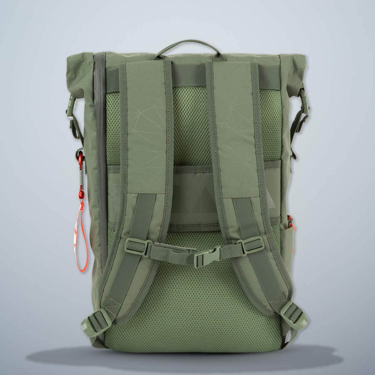 PAKAMA-fitness-backpack-green-back-shoulder-straps