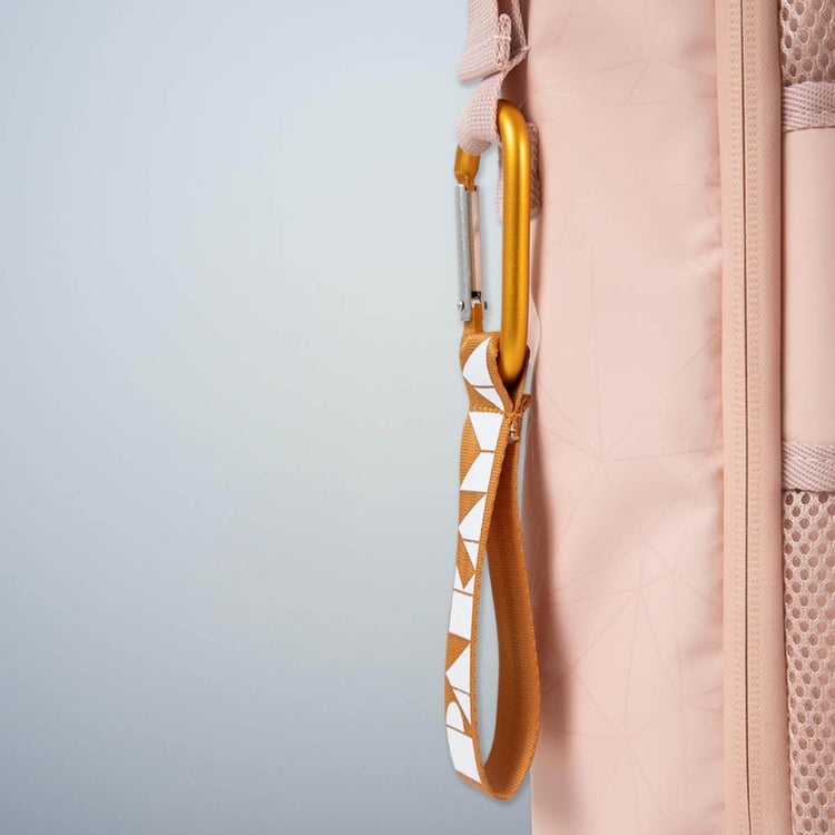 PAKAMA-fitness-backpack-pink-keychain